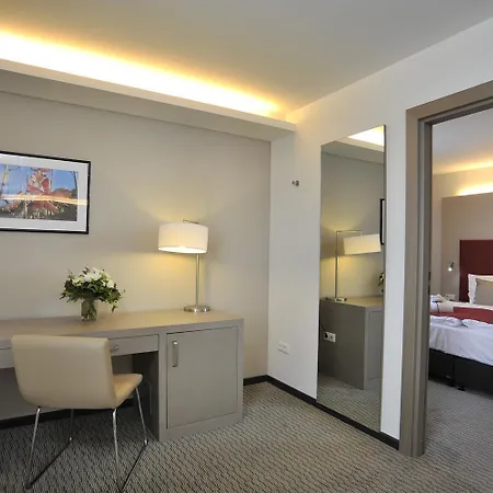 Golden Tulip Reiss 4*