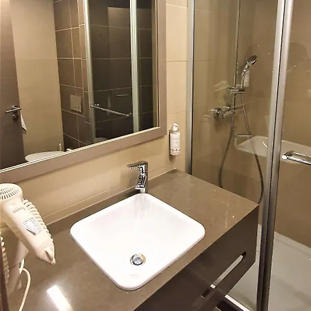 Golden Tulip Reiss 4* Kassel