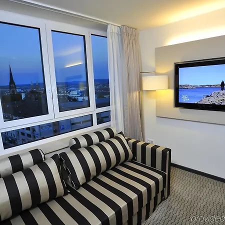 Golden Tulip Reiss 4*