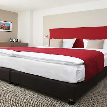 Golden Tulip Reiss Hotel